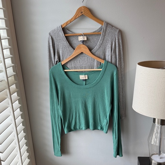 Universal Thread Cropped Ribbed Long Sleeves - Picture 1 of 8